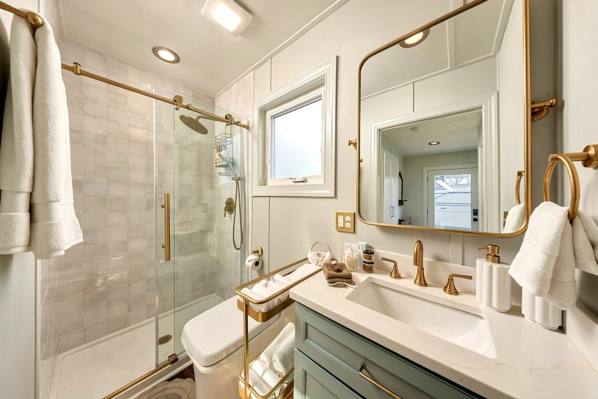 Second bathroom vanity